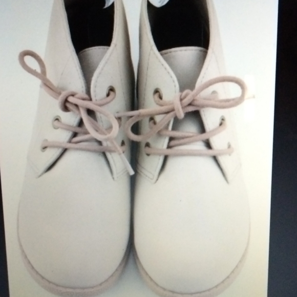 Gymboree NWOT Boys boots - Picture 2 of 4